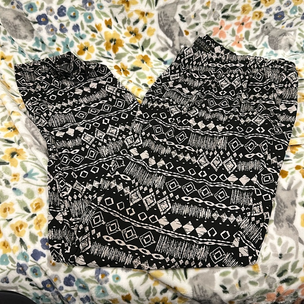 Forever 21 Plus Size Tribal Print Pants